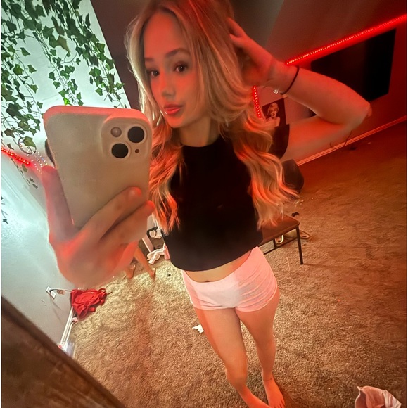 Meet your Posher, Scarr - Picture 2 of 3